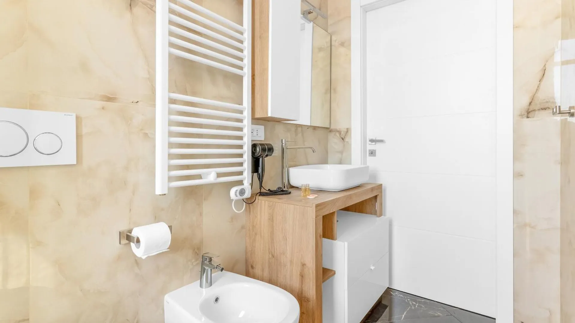 Otel Ponale Suites Foresteria Lombarda Milano İtalya