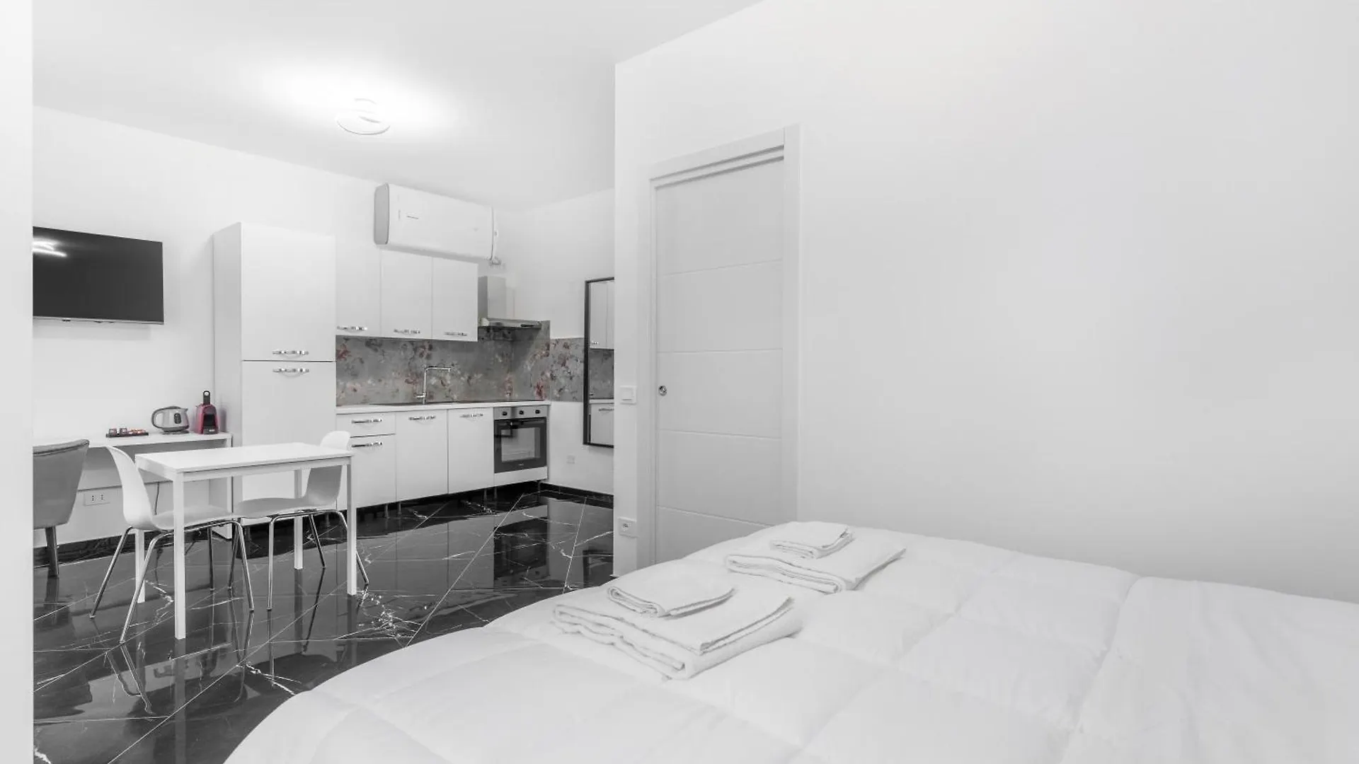 Ponale Suites Foresteria Lombarda Milano 0*,